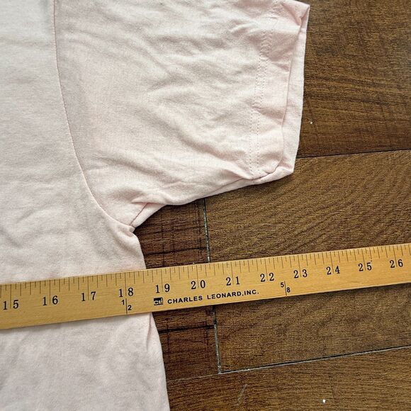 NWT Buc-ee's Shirt Mens M Cactus Pink Short Sleeve Texas Beaver Graphic Tee - Picture 9 of 11